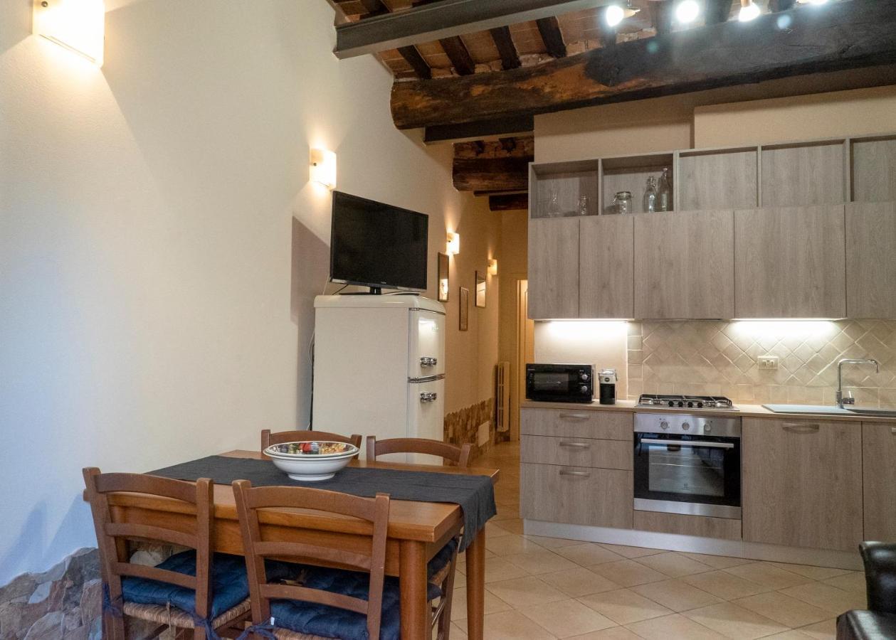 Antica Pelleria Apartment Лука Екстериор снимка
