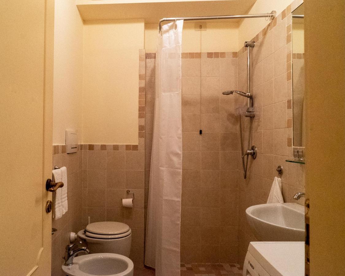 Antica Pelleria Apartment Лука Екстериор снимка